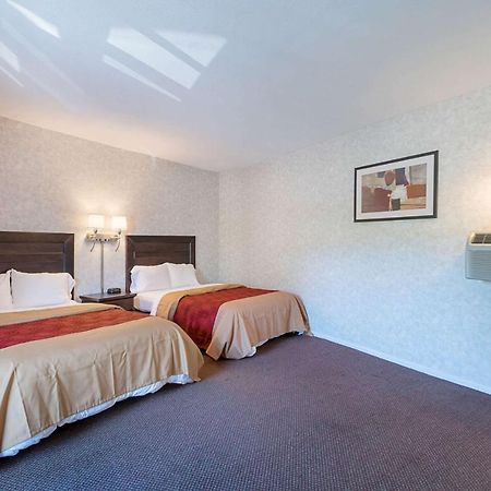 Econo Lodge Lee - Great Barrington Dış mekan fotoğraf