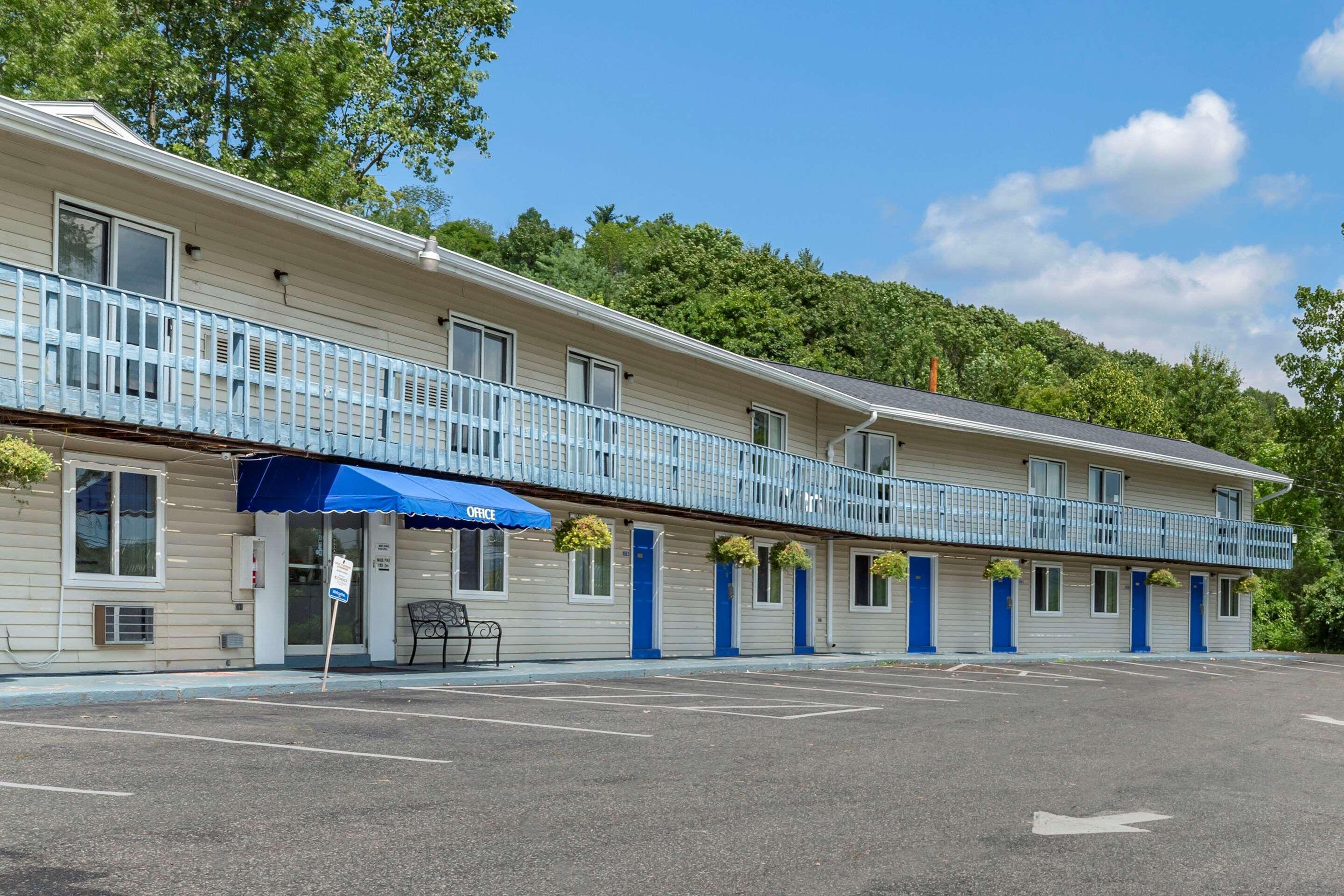 Econo Lodge Lee - Great Barrington Dış mekan fotoğraf