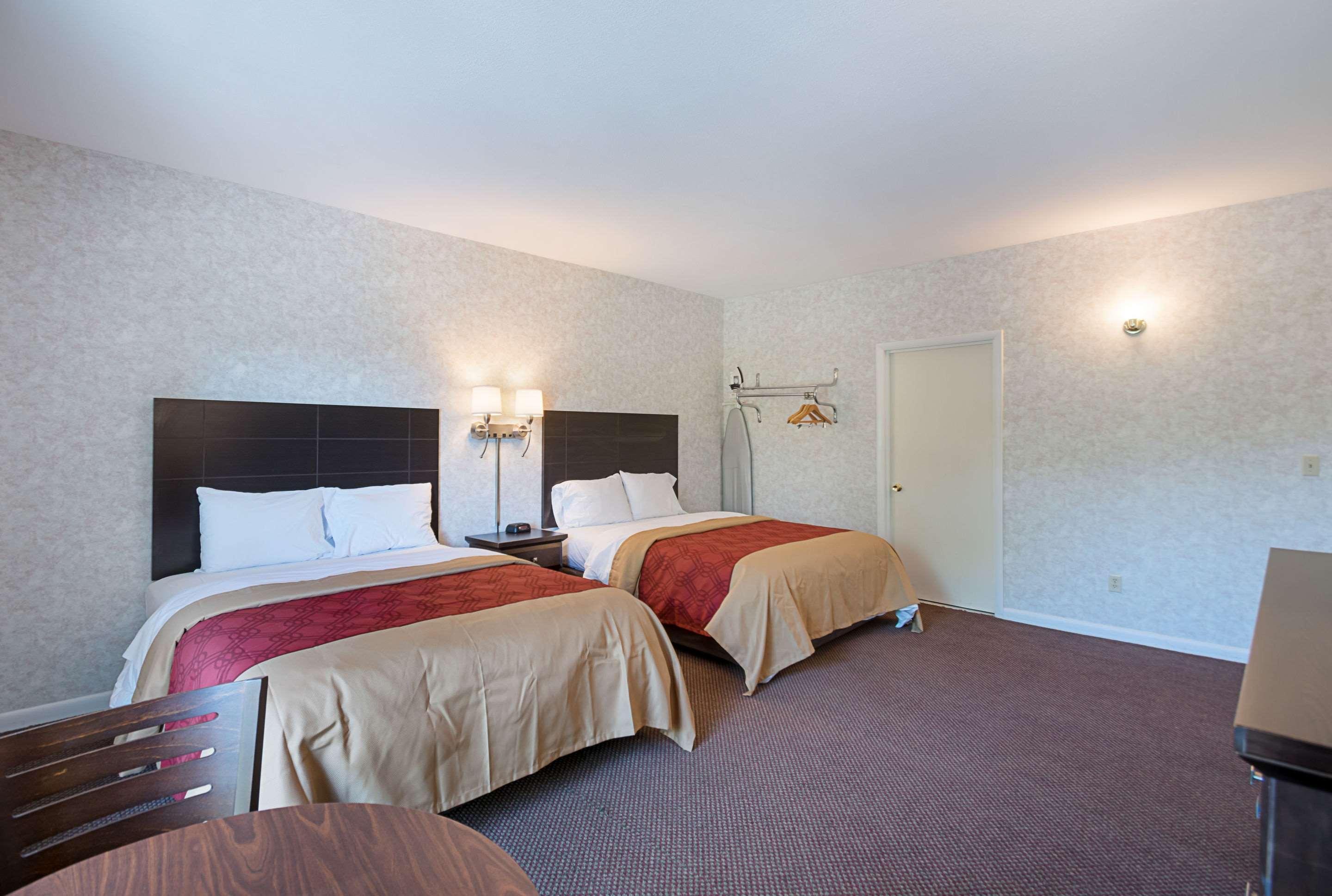 Econo Lodge Lee - Great Barrington Dış mekan fotoğraf