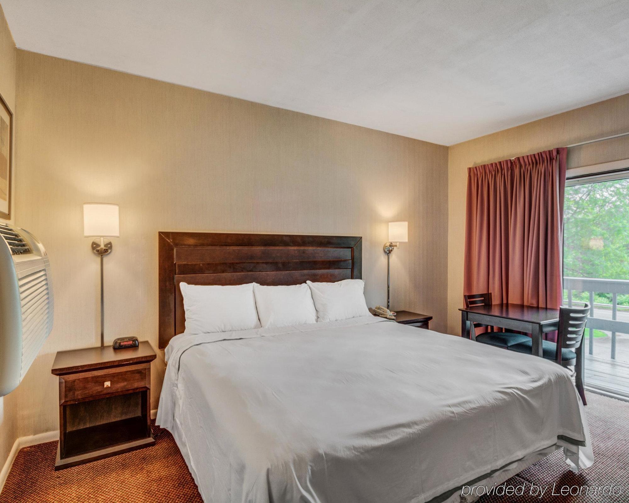 Econo Lodge Lee - Great Barrington Dış mekan fotoğraf