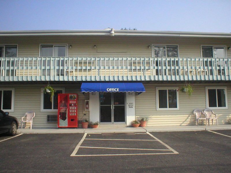 Econo Lodge Lee - Great Barrington Dış mekan fotoğraf